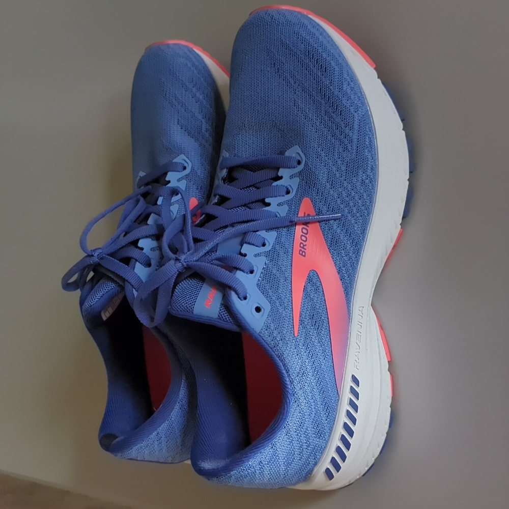 Brooks Womens Ravenna Running Shoes